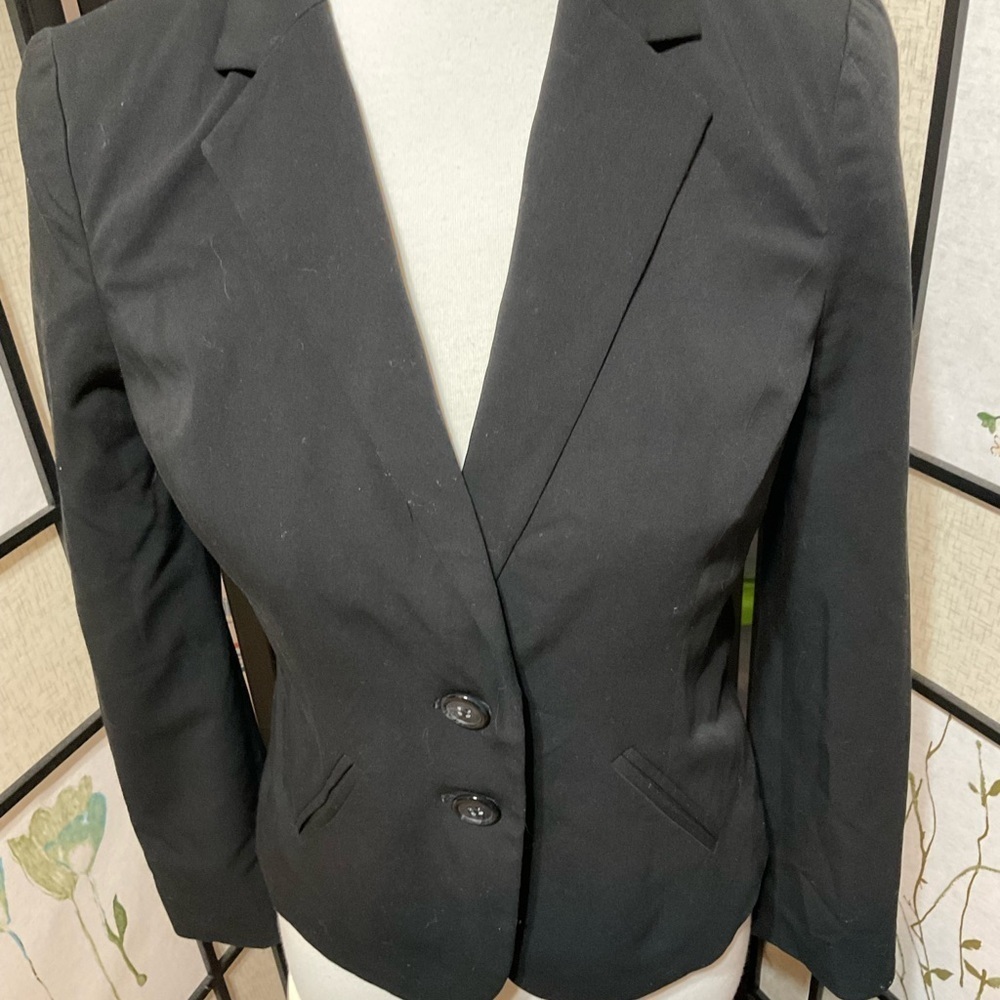Worthington Two Button Blazer Size 4P